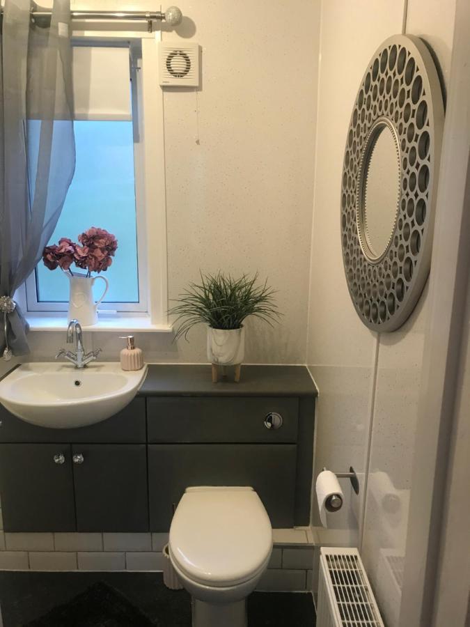 Home Comforts Near Dundee City Centre Экстерьер фото